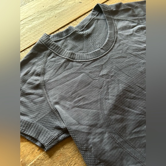 Lululemon cropped swiftly tech top - Picture 3 of 3